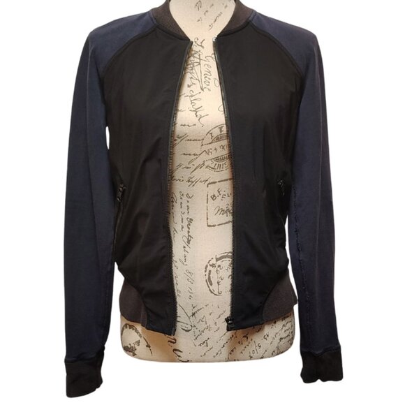 Lululemon Athletica Var City Bomber Jacket - Outerwear Activewear Streetwear - Picture 8 of 10